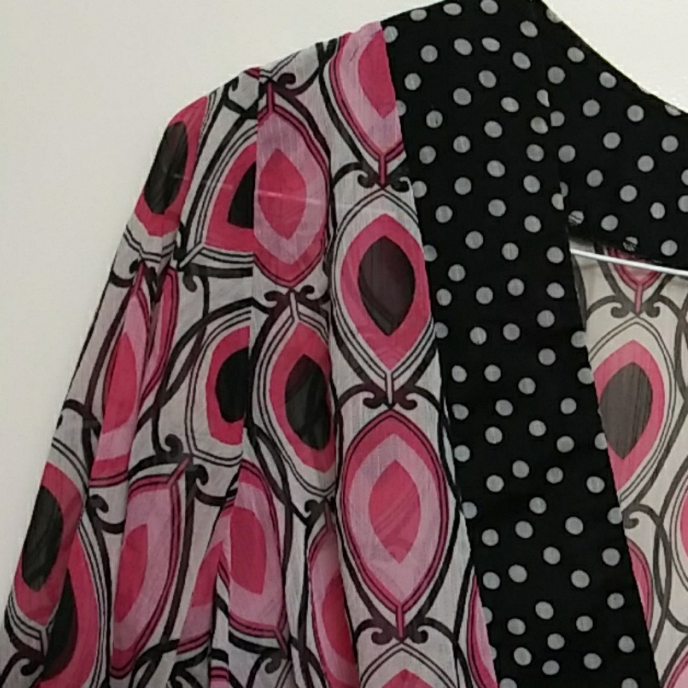 Womens blouse - Picture 3 of 3